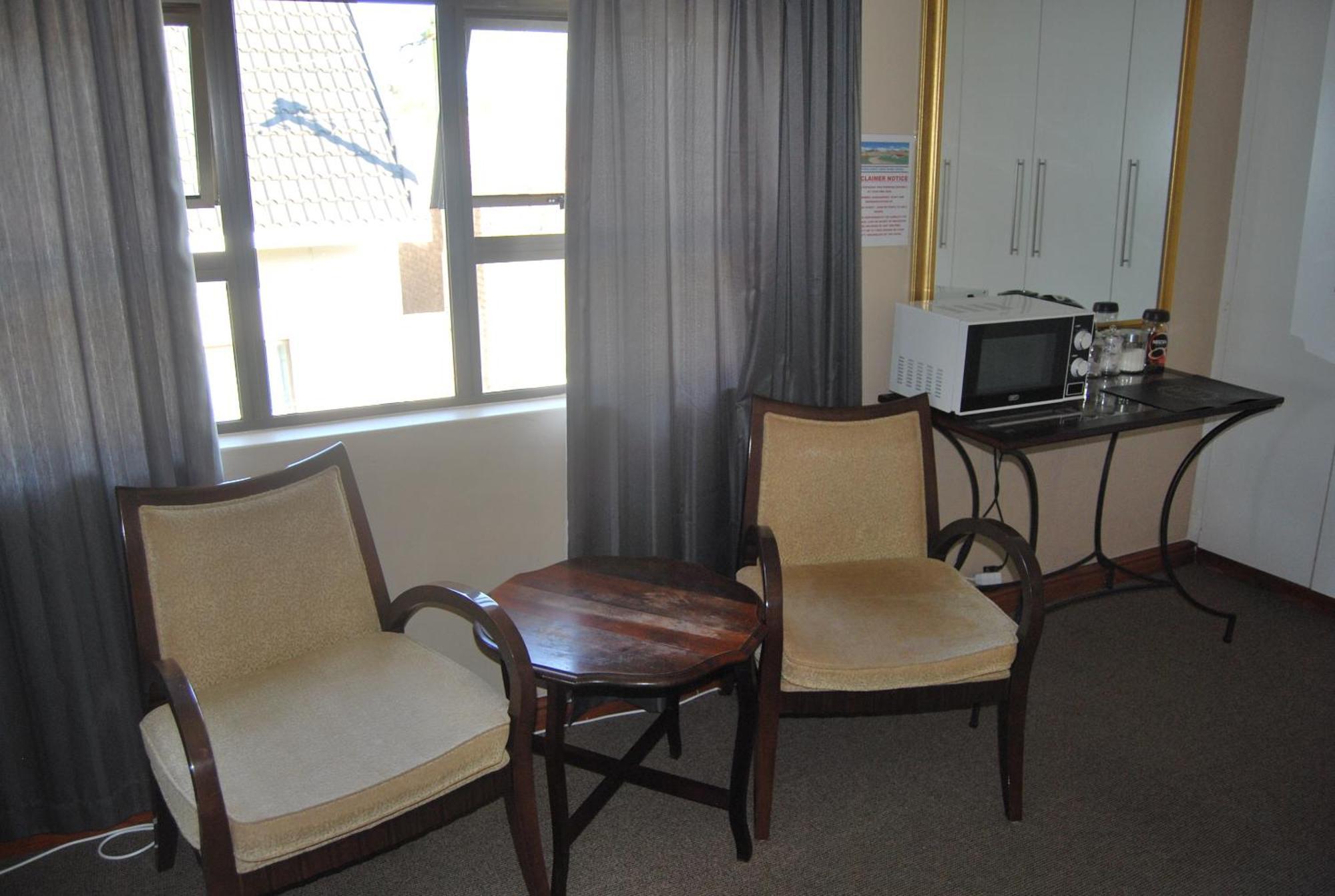 15 Witpeer Street Guesthouse George Bilik gambar