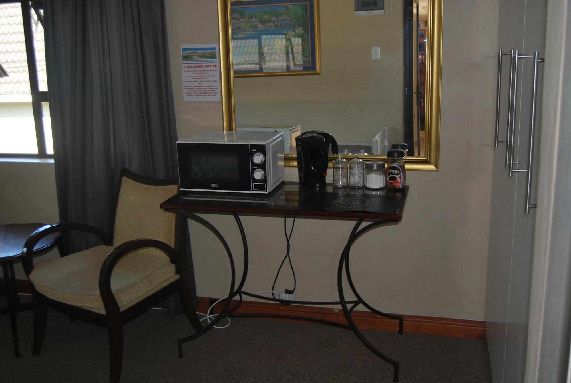 15 Witpeer Street Guesthouse George Bilik gambar