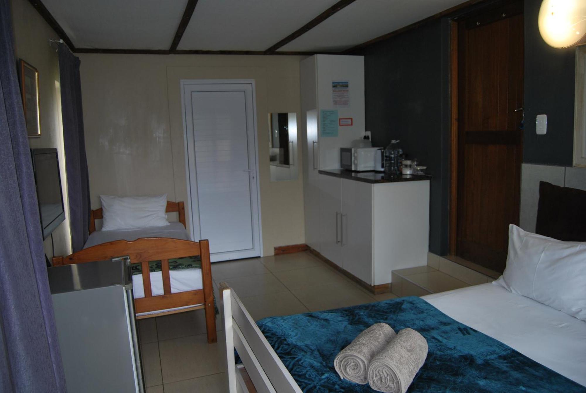15 Witpeer Street Guesthouse George Luaran gambar