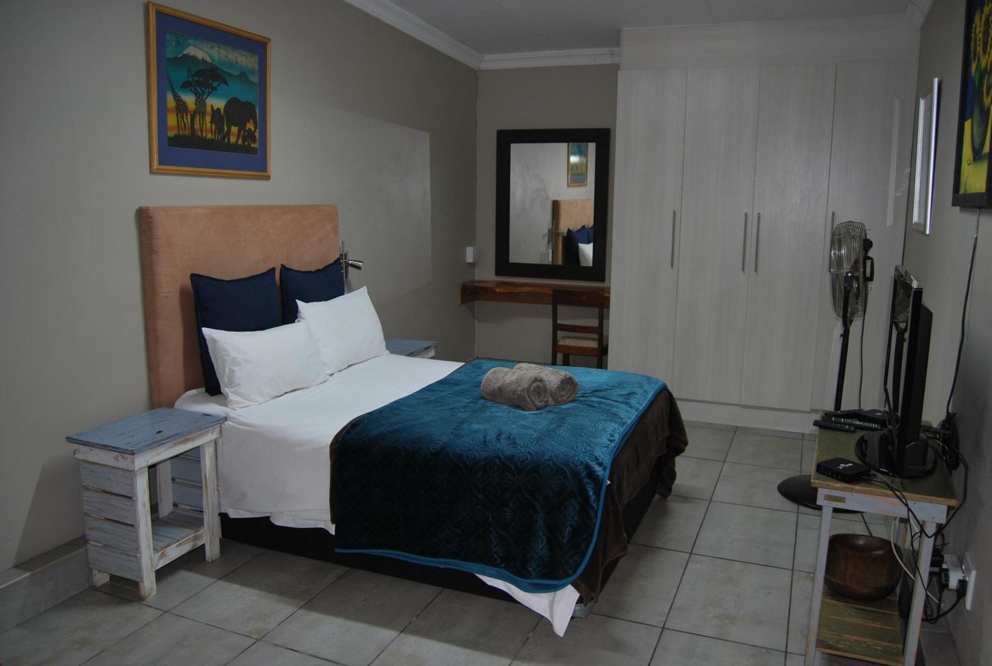 15 Witpeer Street Guesthouse George Luaran gambar