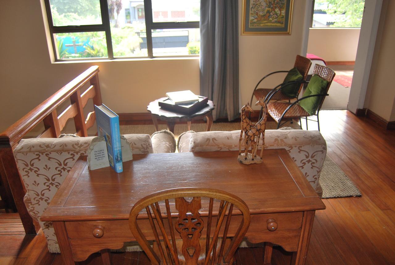 15 Witpeer Street Guesthouse George Luaran gambar